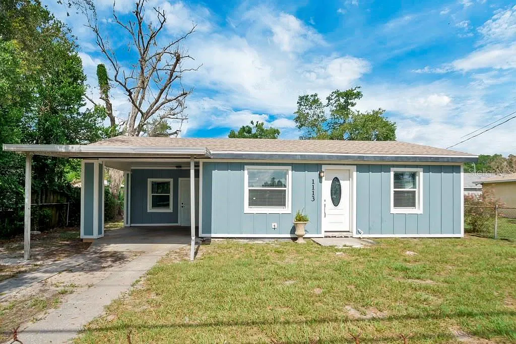 3 bed, 1.0 bath, 672 sqft, $1,700 — Photo 1
