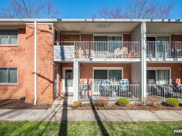 2350 State Route 10 APT A9, Morris Plains, NJ 07950