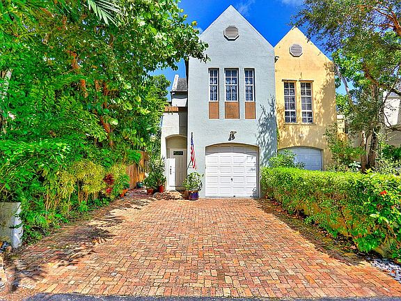 3rd image of 3121 Paola Dr #16