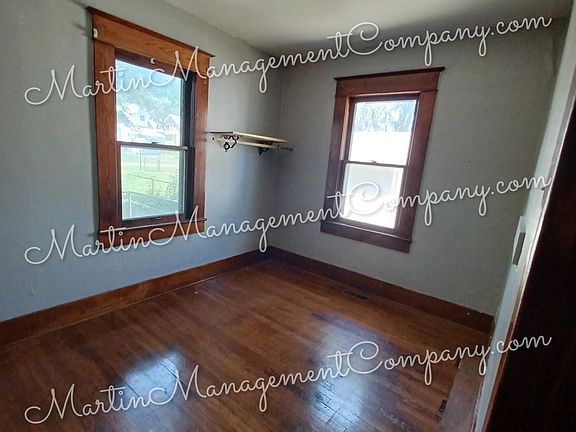 5th image of 1426 S Sneed Ave