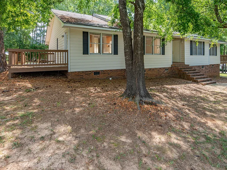 1912 Karen Circle