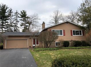 32 Towpath Cir, Rochester, NY 14618
