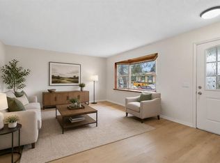 268 W Madeira Pl NE, Calgary, AB T2A 5T1