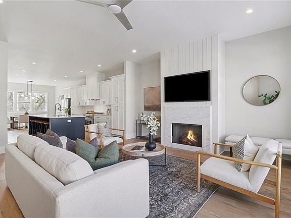 4th image of 2149 Druid Fields Ln