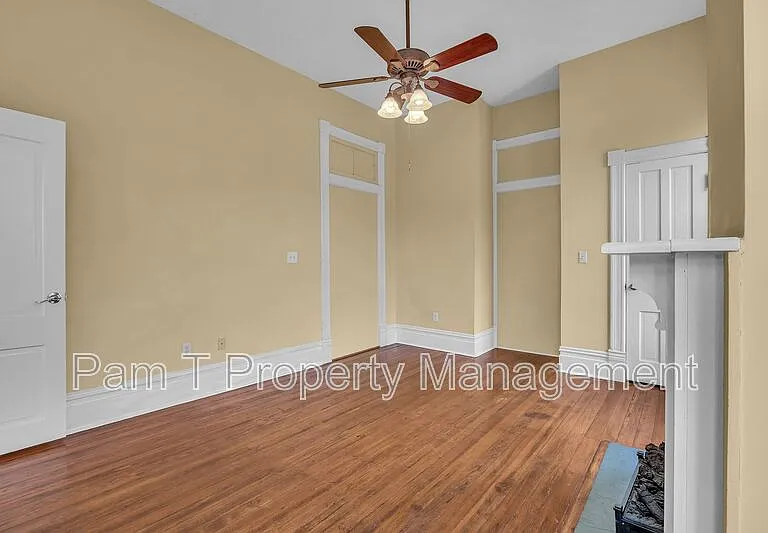 201 W 37th St #MAIN HOUSE — Photo 44