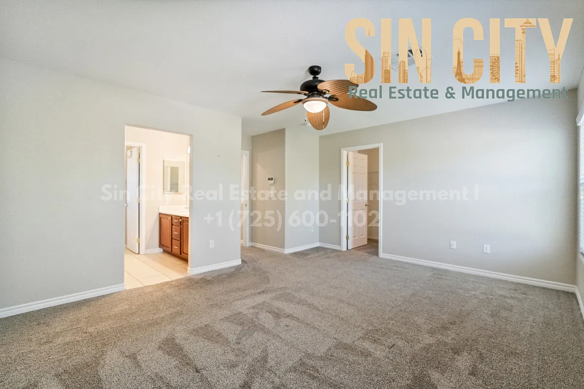 3 bed, 2.5 bath, 1489 sqft, $1,995 — Photo 2