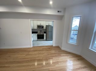 141 Prospect St #2F, Cambridge, MA 02139