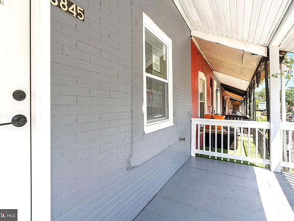 2nd image of 3841 Folsom St