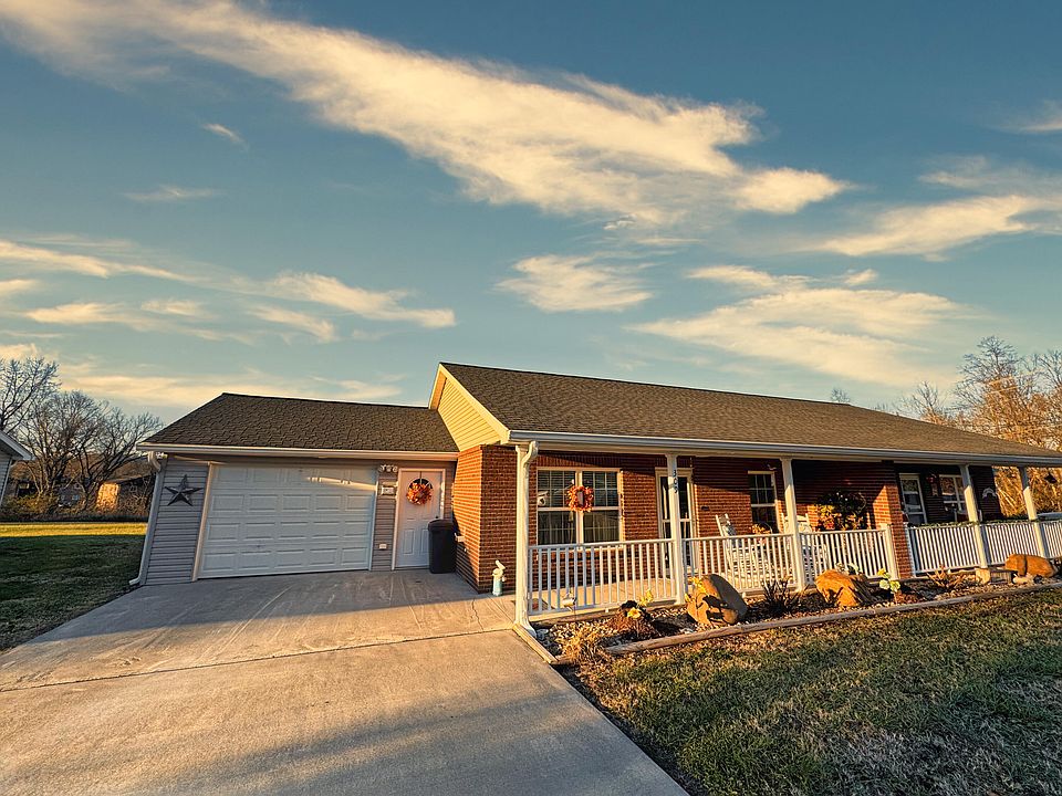1st image of 309 Woodstone Dr