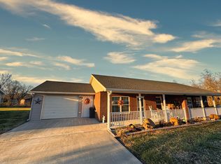 309 Woodstone Dr, Newport, TN 37821