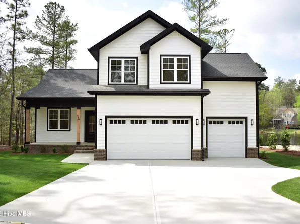 840 Greenbriar Drive, Vass, NC 28394