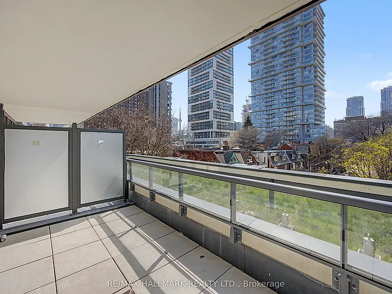 308 Jarvis St #404 — Photo 9
