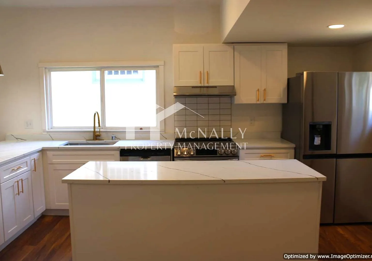 Charming 3-Bedroom Home in Central Tacoma — Photo 3