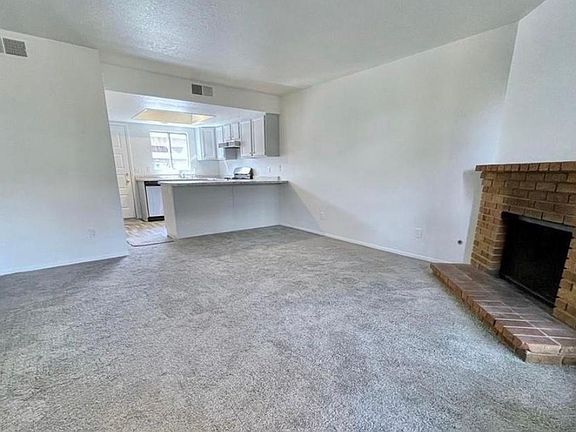 3rd image of 572 Sellers Pl