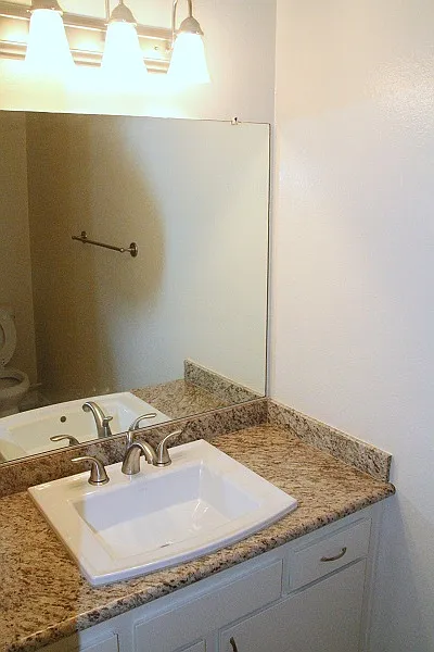 2 bed, 1.5 bath, 1200 sqft, $3,345 — Photo 2