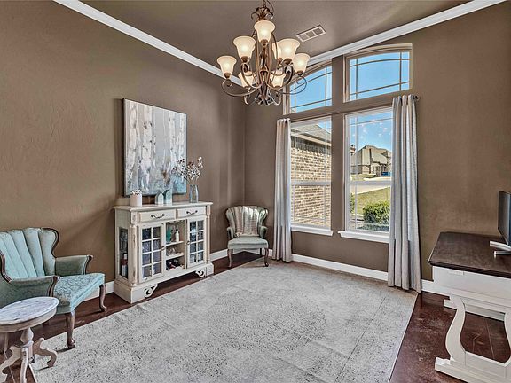 5th image of 10301 Los Rios Dr