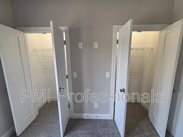 1403 Rebecca Johns Dr — Photo 9