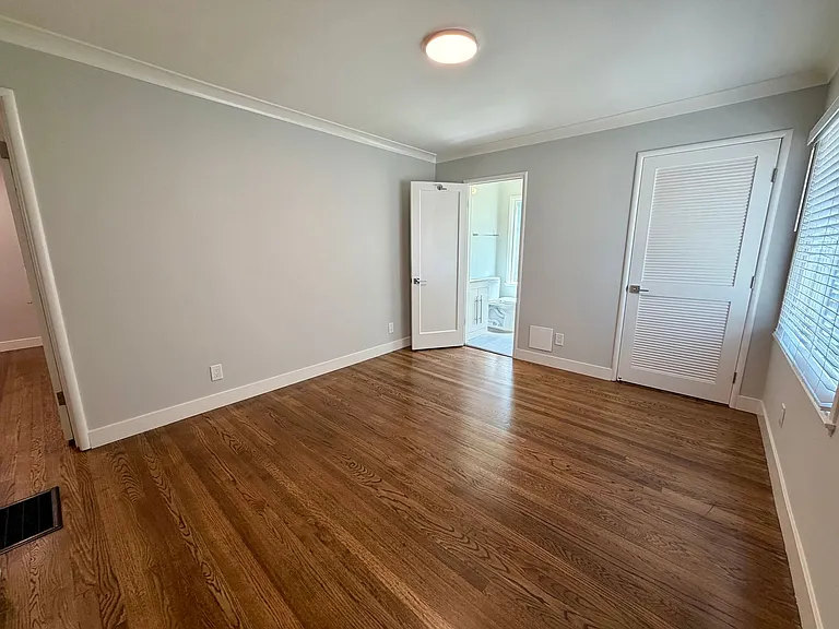Laurel Oaks Apts — Photo 42
