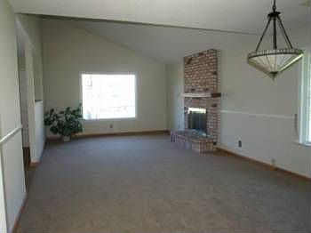 2nd image of 900 Greenmont Dr