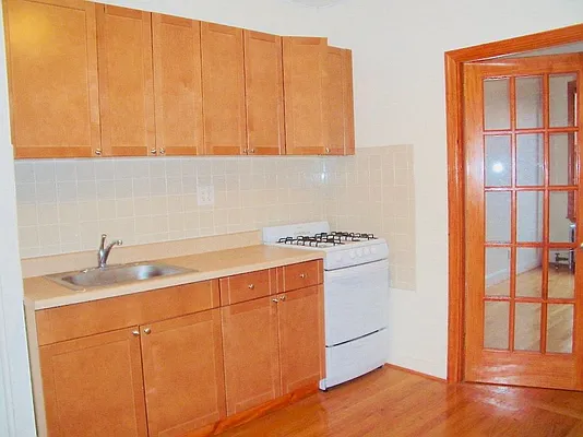 Rented by Warren T Real Estate Corp. | media 11