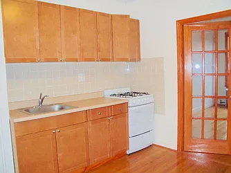 Rented by Warren T Real Estate Corp.