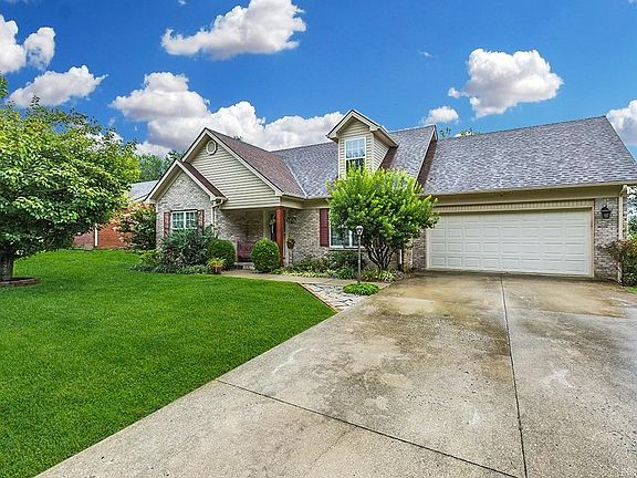 3rd image of 139 Oliver Dr