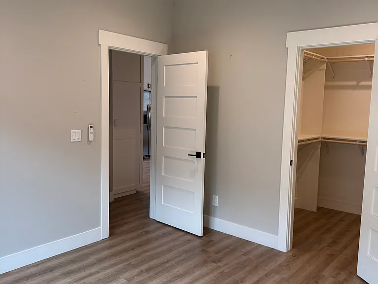 2852 Carmen Ave — Photo 8