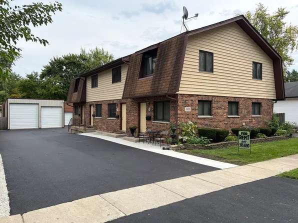 1005 Spafford St APT B, Antioch, IL 60002