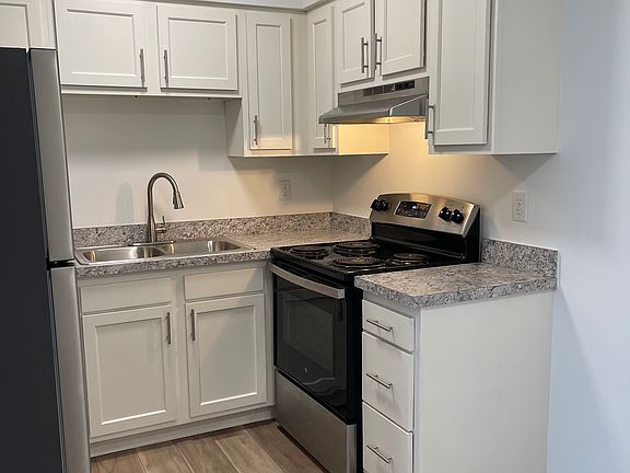 5th image of 1020 E Main St #2