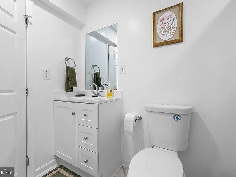 11810 Tregiovo Pl — Photo 28