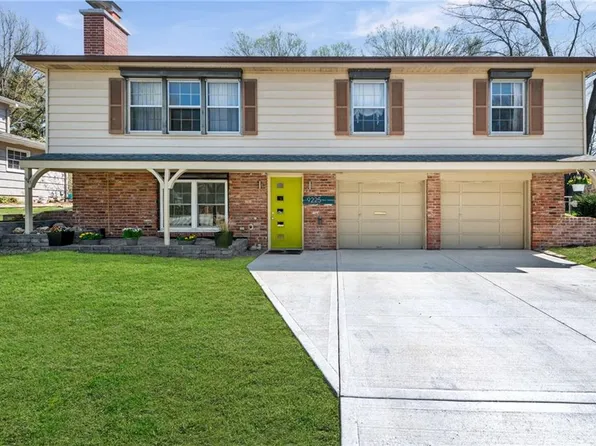 9225 Wedd Dr, Overland Park, KS 66212
