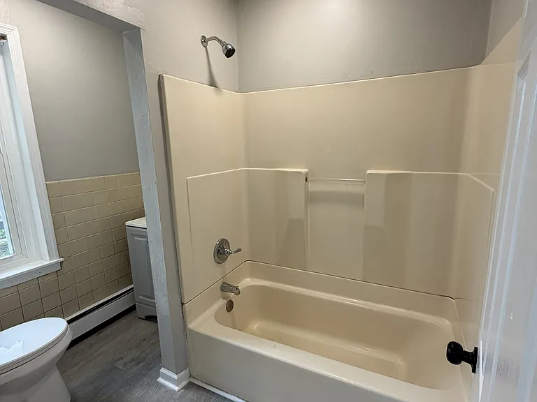 430 King St #1 — Photo 9