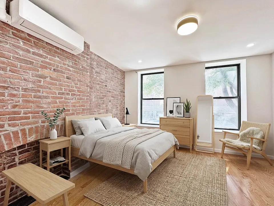 261 1st Ave #21
