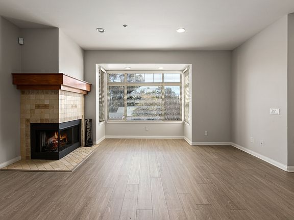 5th image of 4036 Eagle St