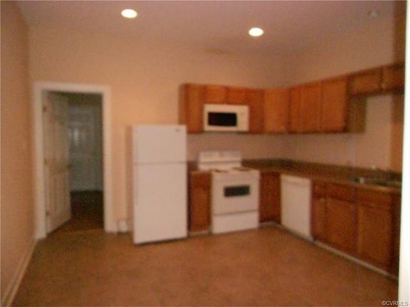 3rd image of 1311 1/2a W Leigh St