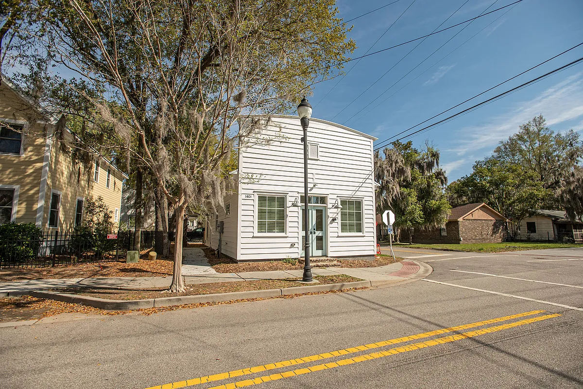 Building Photo - 1401 Duke St