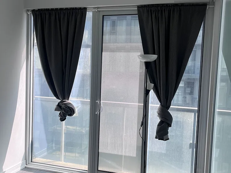28 Wellesley St E #2205 — Photo 4