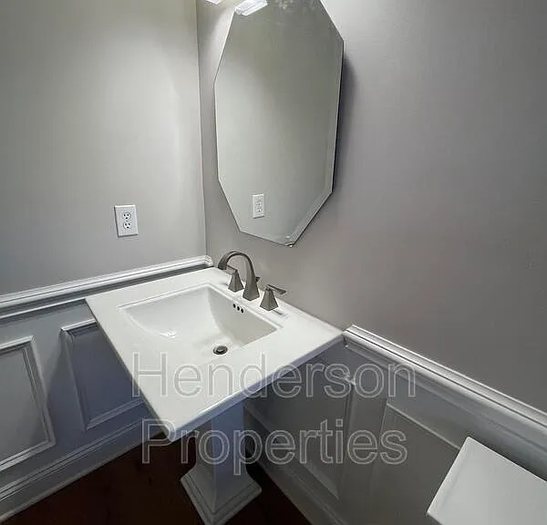 9330 Timothy Ct — Photo 10