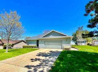2104 Vermillion Ln, Marshalltown, IA 50158