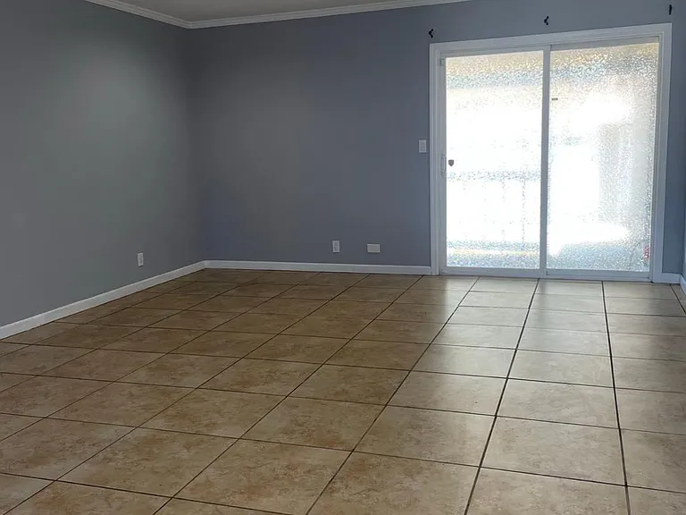 538 Sonoma Blvd #1 — Photo 5