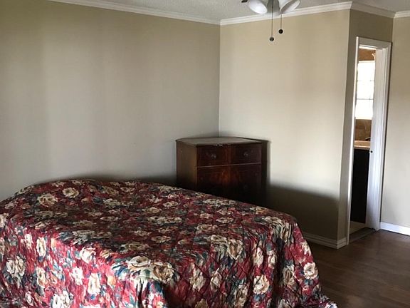 3rd image of 1806 Avenue H
