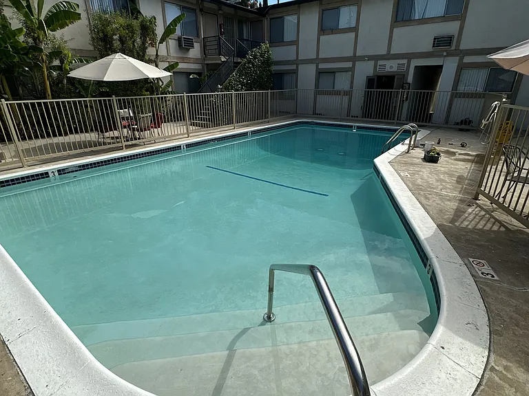 6001 Fulton Ave #20 — Photo 2