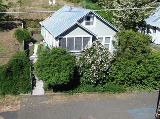 24806 Long St, Fall River Mills, CA 96028