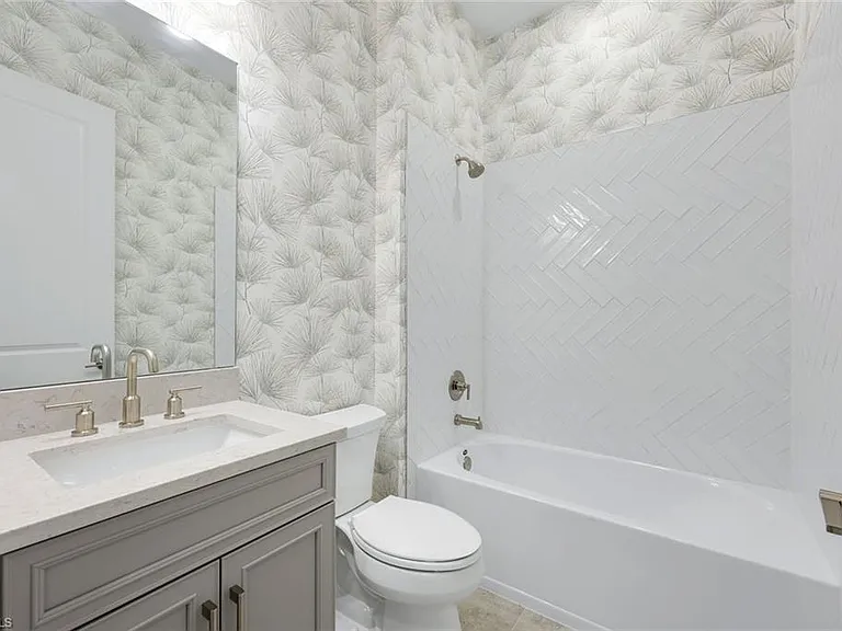 15804 Derna St — Photo 15