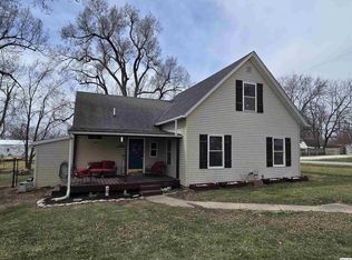 601 S Pearl St, Griggsville, IL 62340