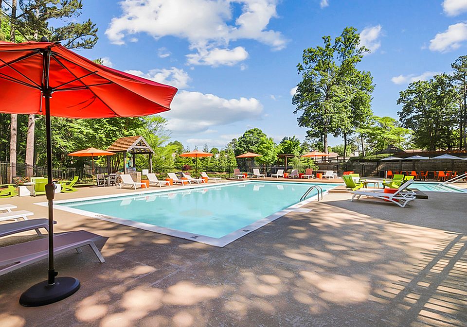 Elliot Gwinnett Place