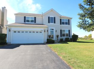 905 Galena Dr, Volo, IL 60073