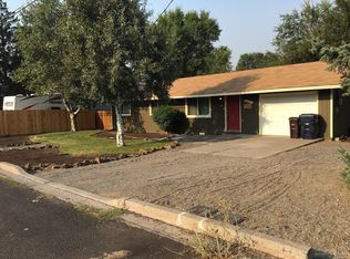 2633 SW 23rd St, Redmond, OR 97756