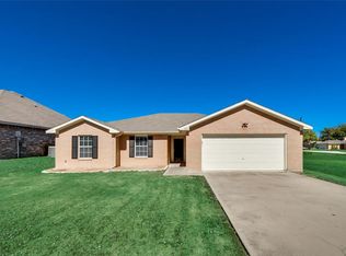 403 Appletree Ln, Fate, TX 75087