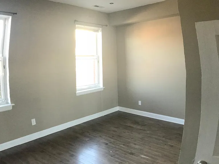 1820 W Girard Ave #2 — Photo 36